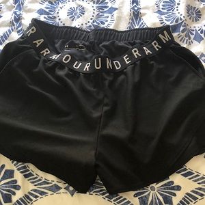 Under armor heat gear women’s shorts